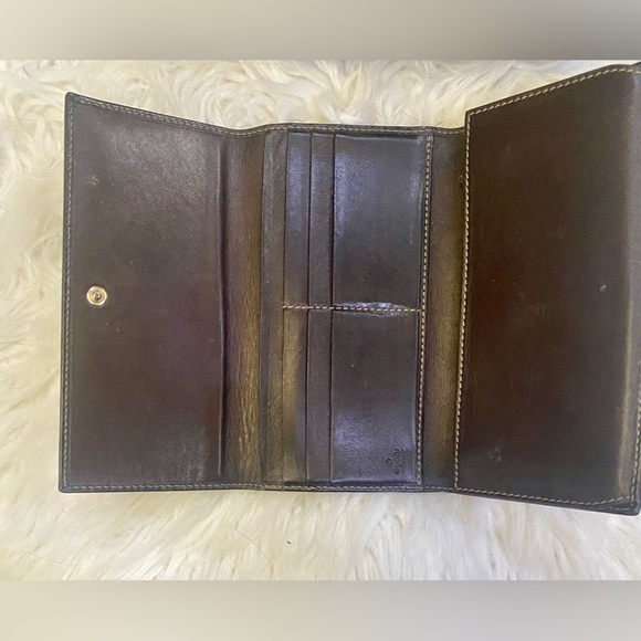 Women’s Gucci Wallet - Picture 2 of 4